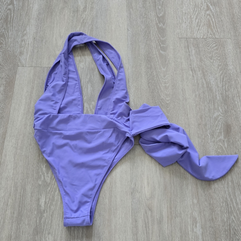ALT. One Piece Swimsuit - Picture 4 of 5